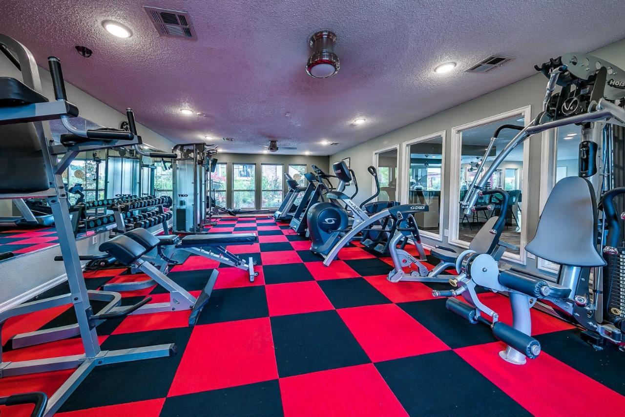 Ou Boomer, Pool, Gym, Hi Speed Wifi, One Mile To Ou & Stadium! 노르만 외부 사진